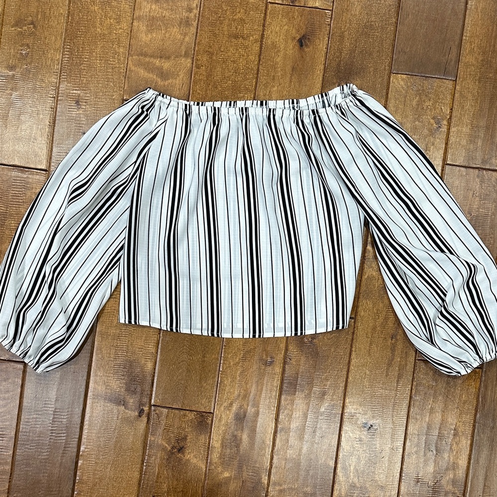 Windsor Black and White Off-Shoulder Blouse